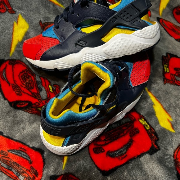 Boys size 2 shoe bundle - Picture 4 of 7